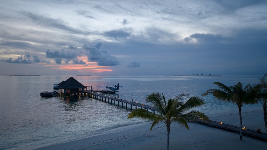 Six Senses Kanahura Resort 4.jpg